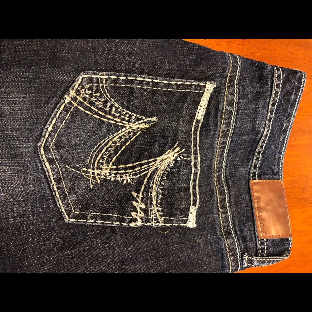 Maurices jeans